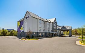 Spark By Hilton Woodbridge